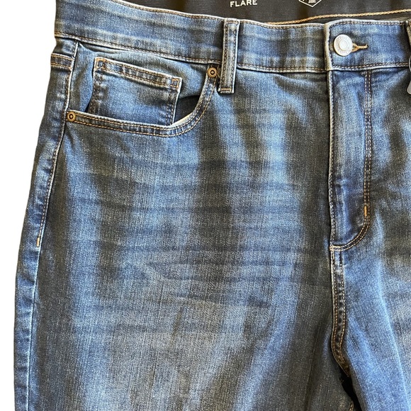 St John's Bay Flare High Rise Secretly Slender Jeans Size 18 - Picture 7 of 10